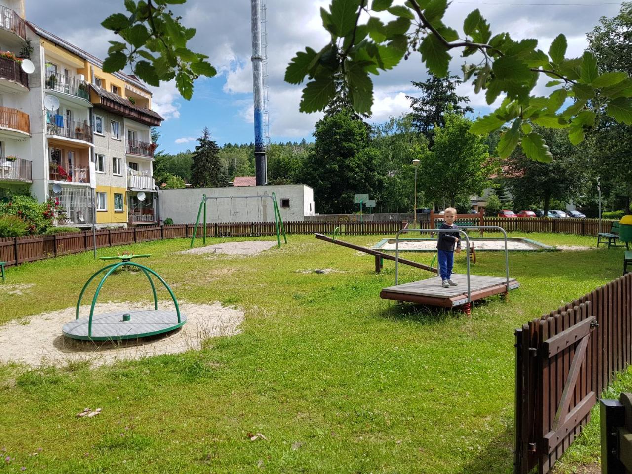 Apartament Marta Daire Polanica-Zdroj Dış mekan fotoğraf